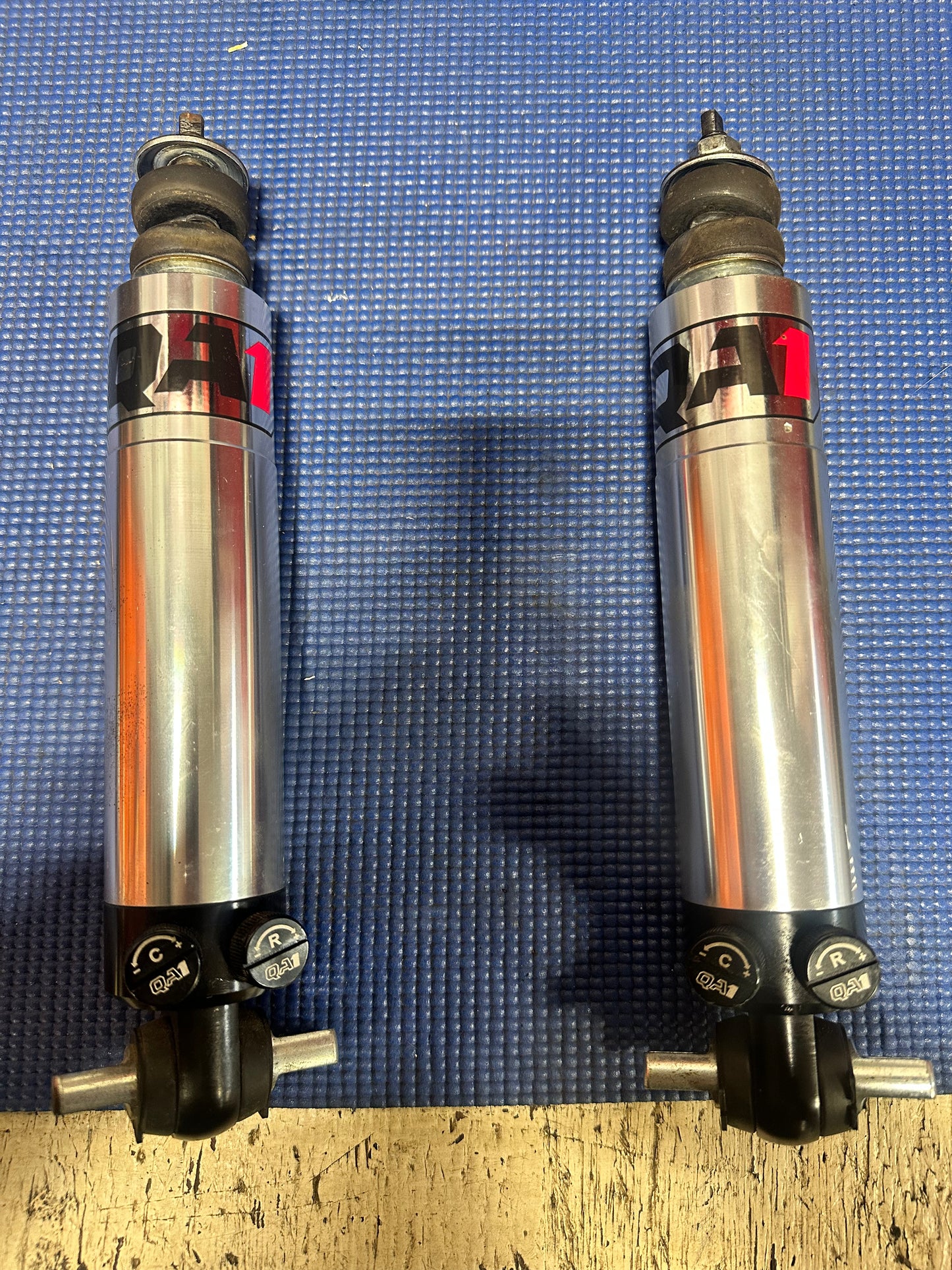 QA1 Double Adjustable Front Shocks Used/Like New